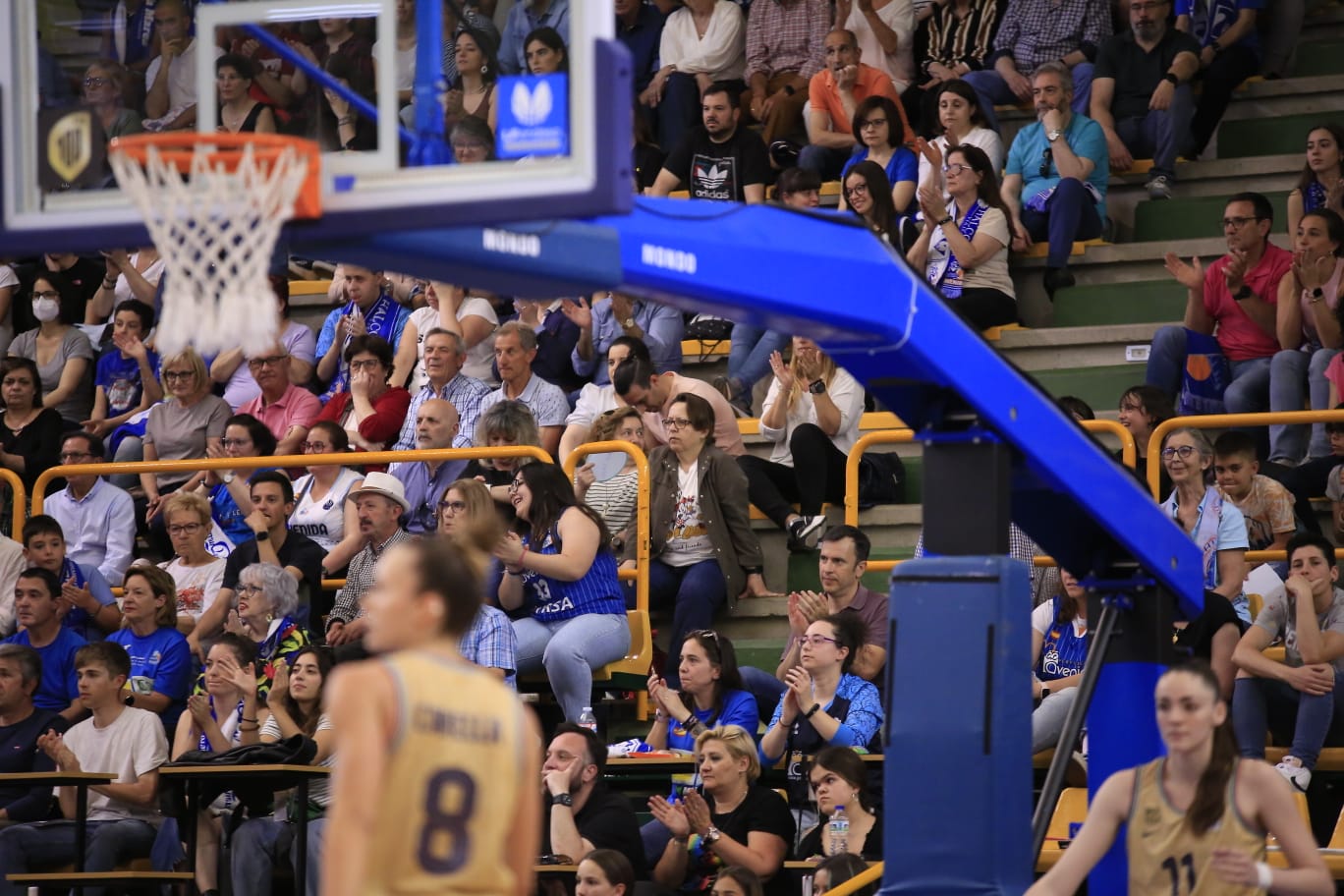 Avenida se mete en la final de la Liga ante el Barça CBS