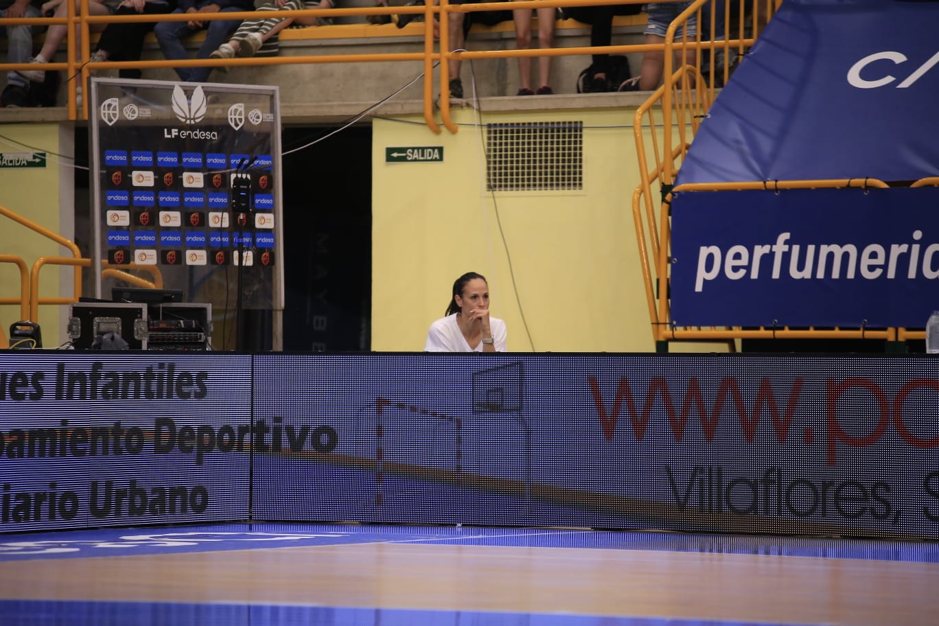 Avenida se mete en la final de la Liga ante el Barça CBS