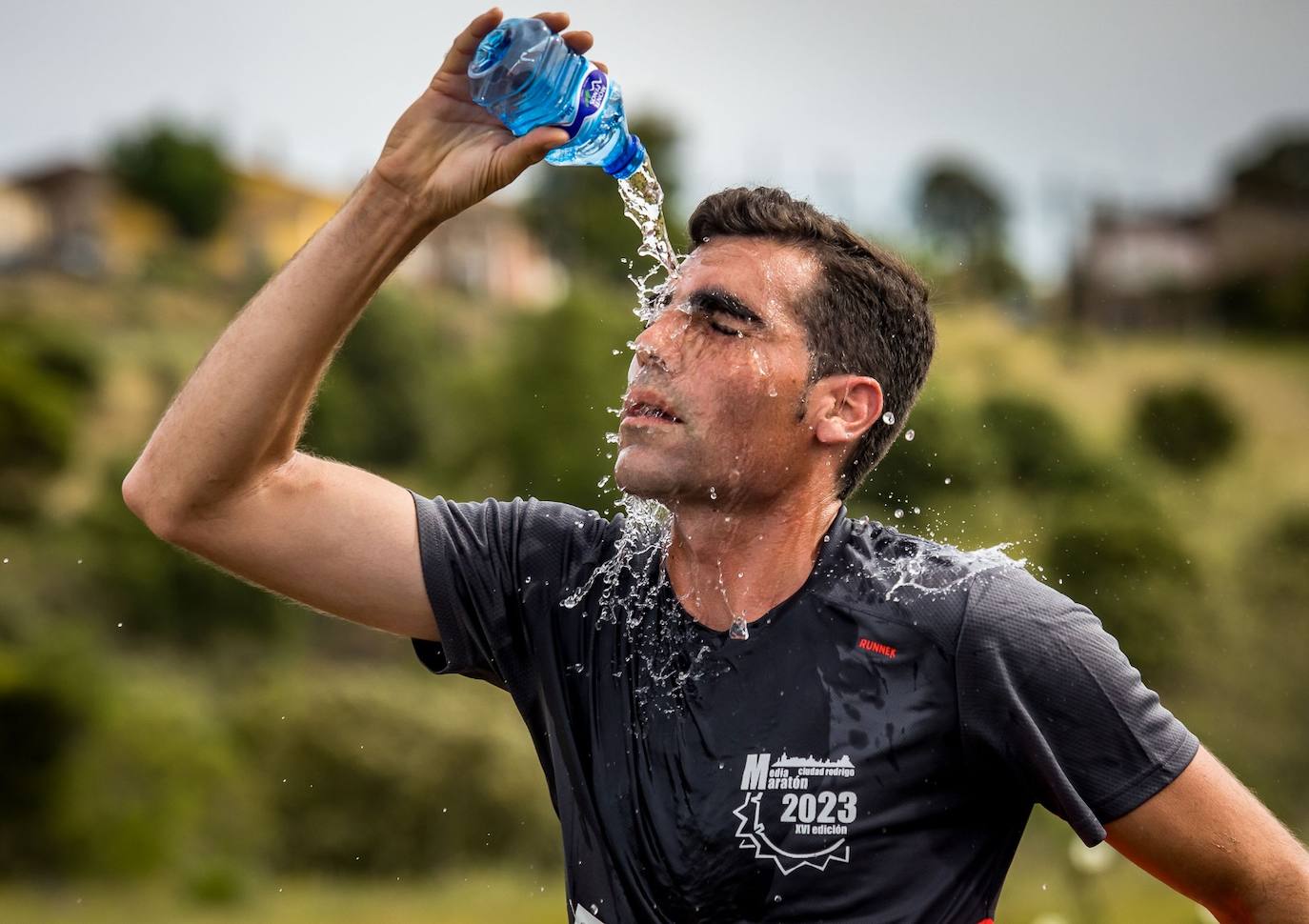 Javier Alves y Verónica Sánchez ganan la Media Maratón de Ciudad Rodrigo