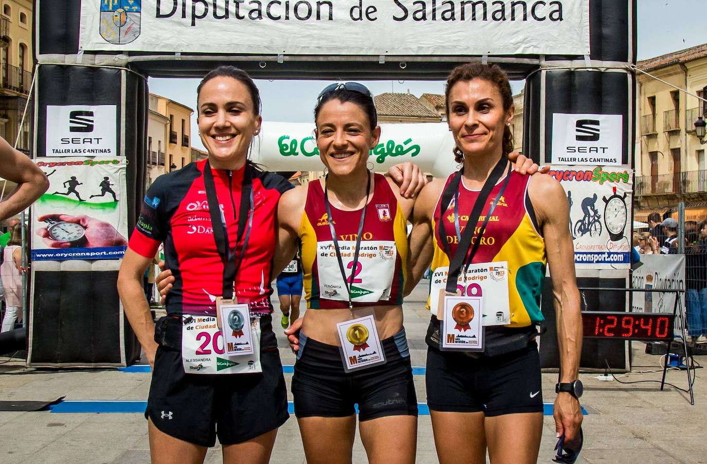 Javier Alves y Verónica Sánchez ganan la Media Maratón de Ciudad Rodrigo