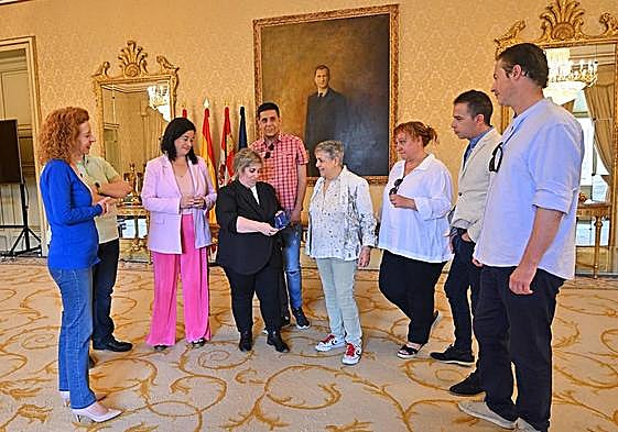 La concejala de Familia e Igualdad de Oportunidades recibe a representantes de ASCBYC.