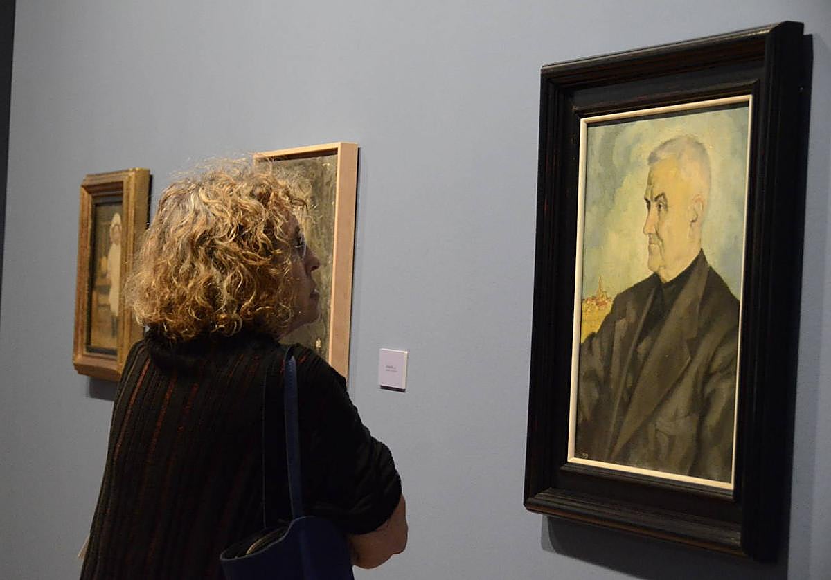 Imagen de archivo de una exposición del pintor salmantino Zacarías González.