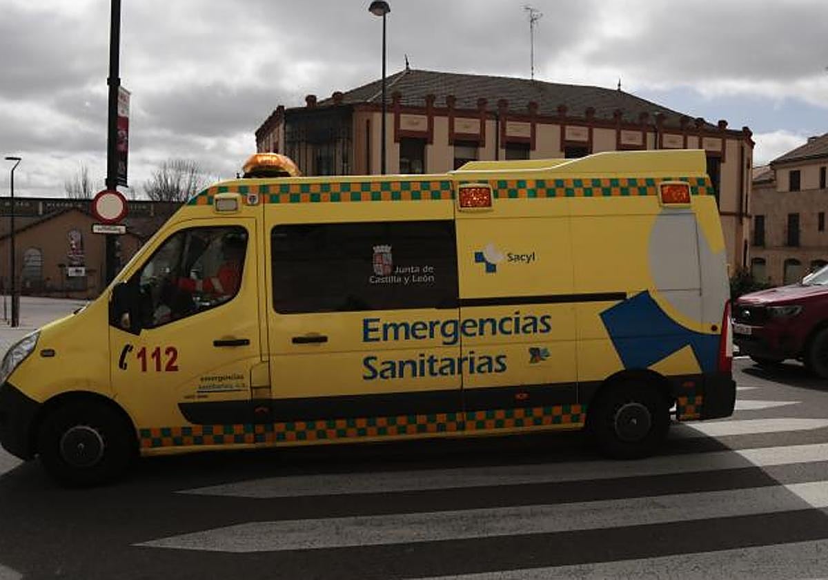 Herido un motorista de 34 años tras colisionar con un turismo en Carbajosa