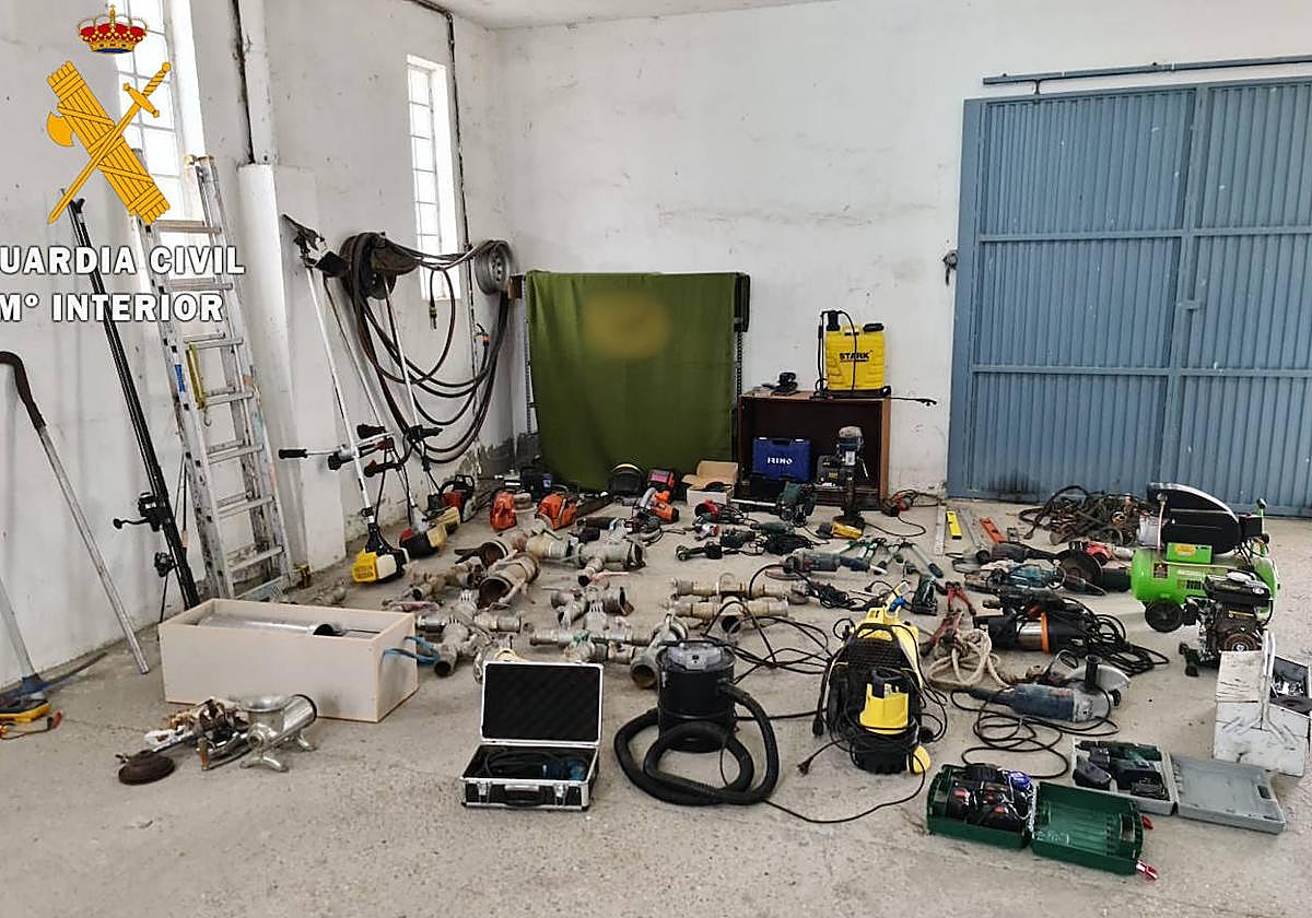 Algunos de los artículos robados.