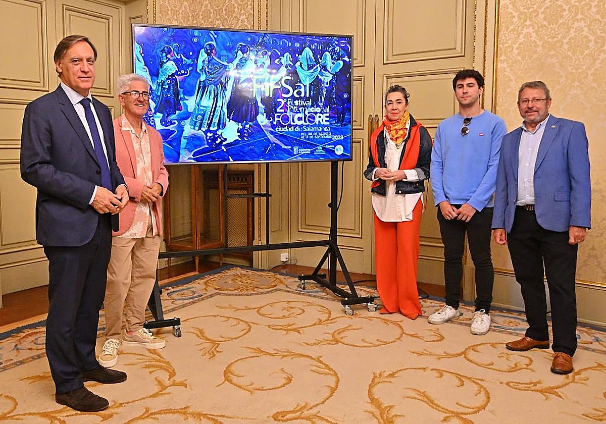 Presentación del II Festival Internacional de Folklore Ciudad de Salamanca.
