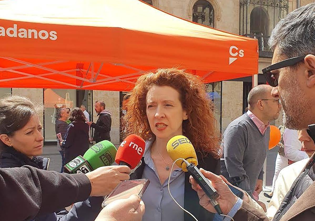 Ana Suárez, durante un acto electoral.