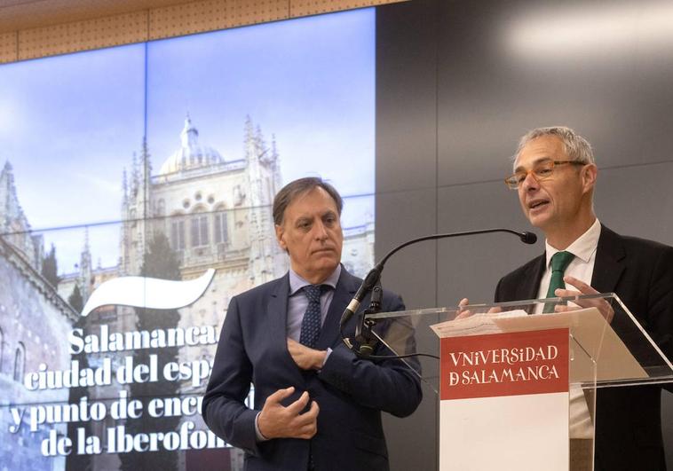 El alcalde y el rector de la USAL en un acto de promoción de Salamanca como ciudad del español.
