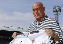 Calderé, en su etapa como entrenador del por entonces CF Salmantino.