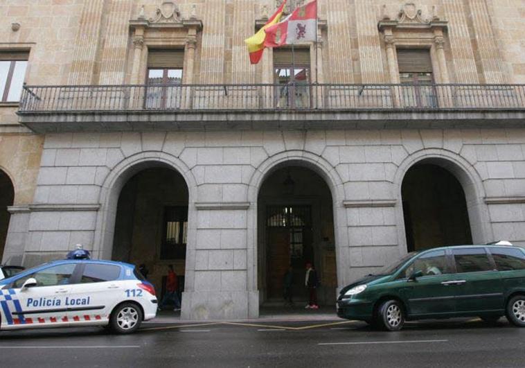Año y medio de cárcel tras ser sorprendido vendiendo una papelina de cocaína en Salamanca