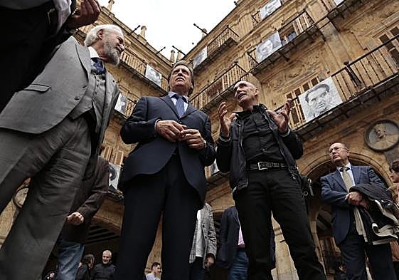 Lorca y sus imágenes llenan la Plaza Mayor