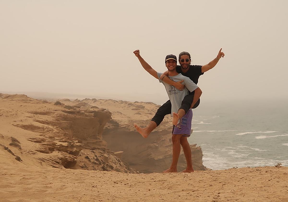 Adrian Lafuente, natural de La Alberca y Tommaso Farina, italiano, darán la vuelta al mundo.