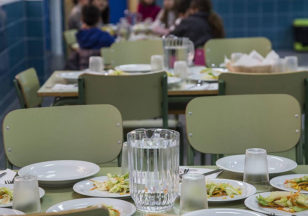 Imagen de archivo del comedor de un colegio.