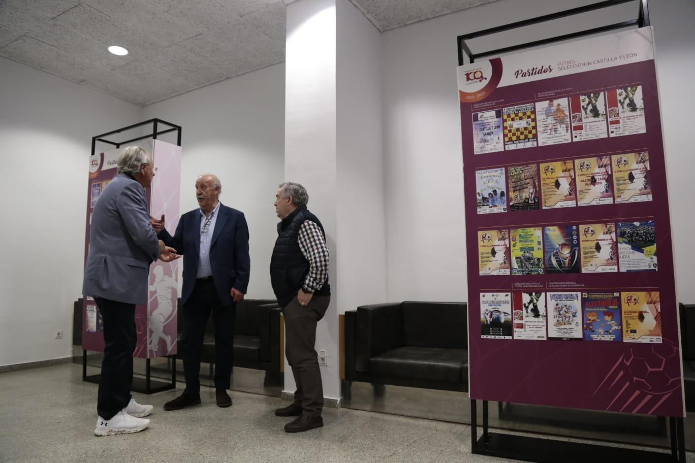 El Centenario de la FCyLF se celebra en Salamanca