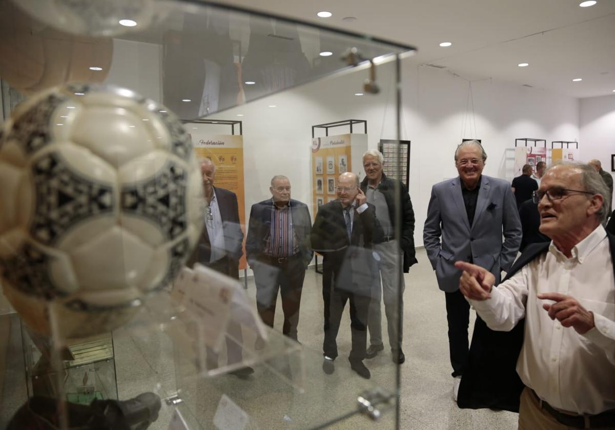 El Centenario de la FCyLF se celebra en Salamanca