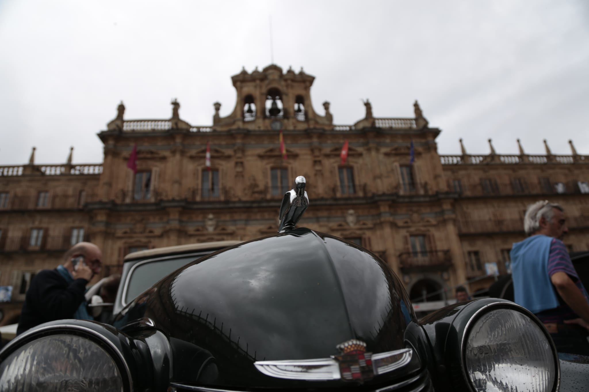 Los coches de la 25º edición del Rally Protagonistas llegan a Salamanca