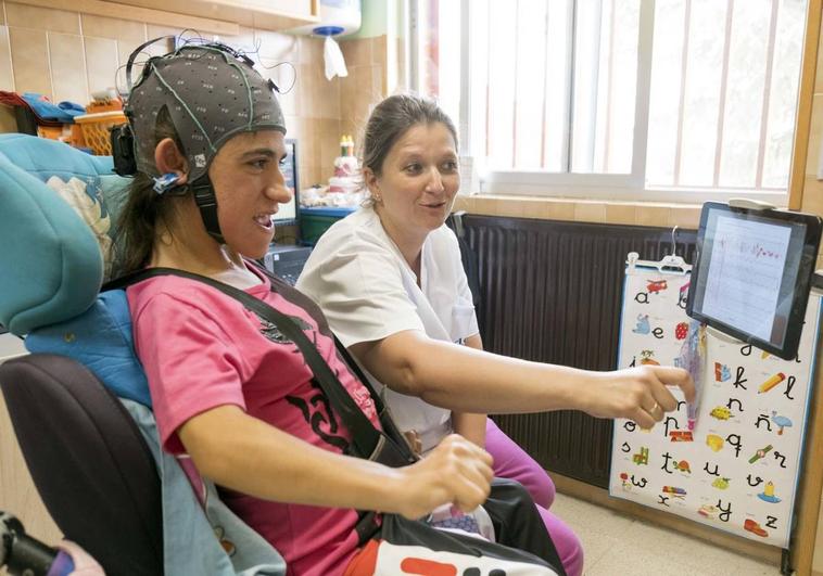Sanidad estudia crear una tarjeta de asistencia preferente para las personas con parálisis cerebral