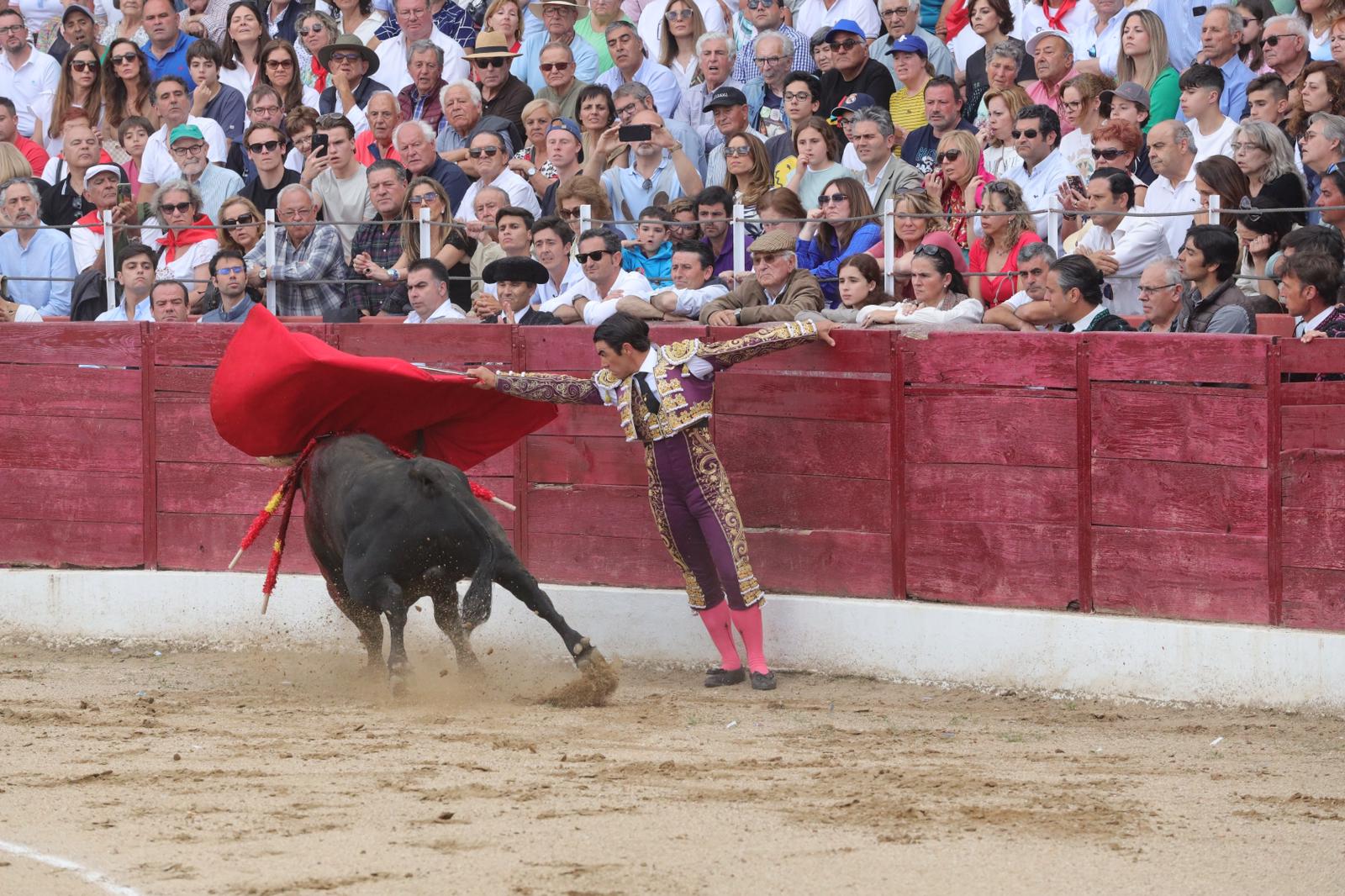 Apoteósica despedida de López Chaves en Ledesma