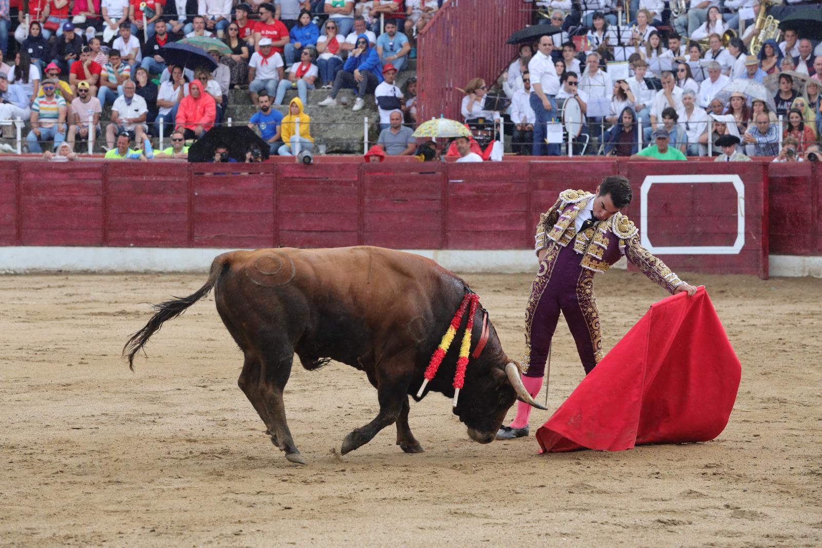 Apoteósica despedida de López Chaves en Ledesma
