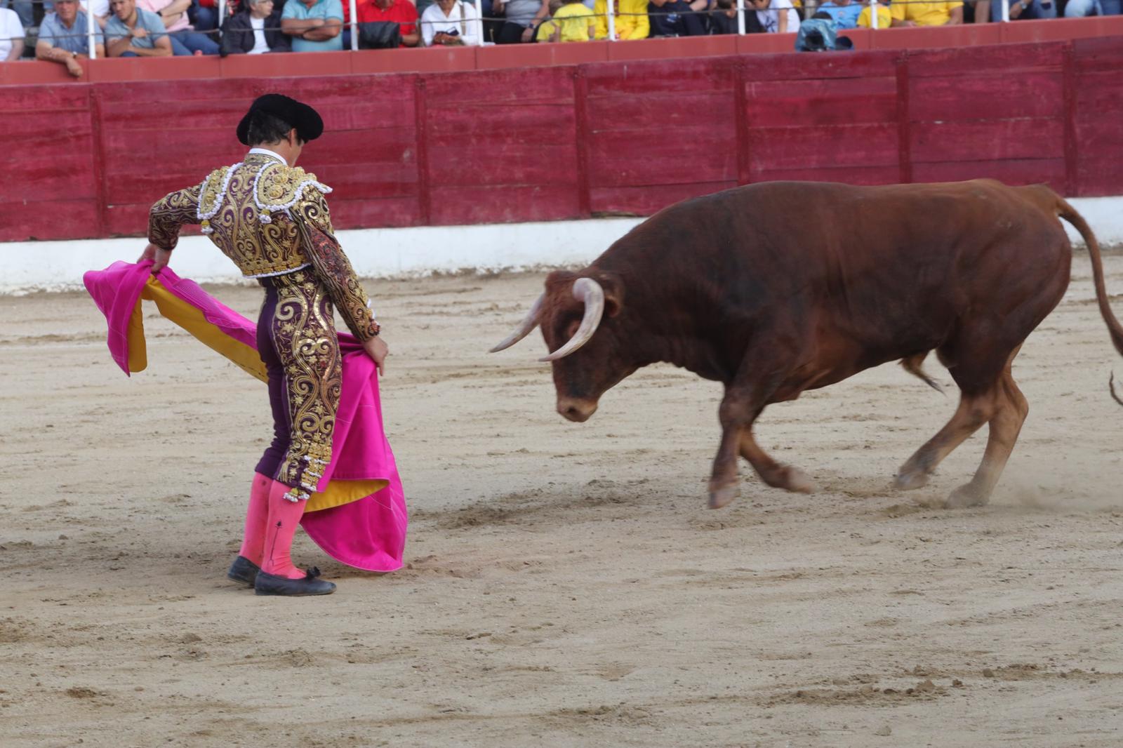 Apoteósica despedida de López Chaves en Ledesma