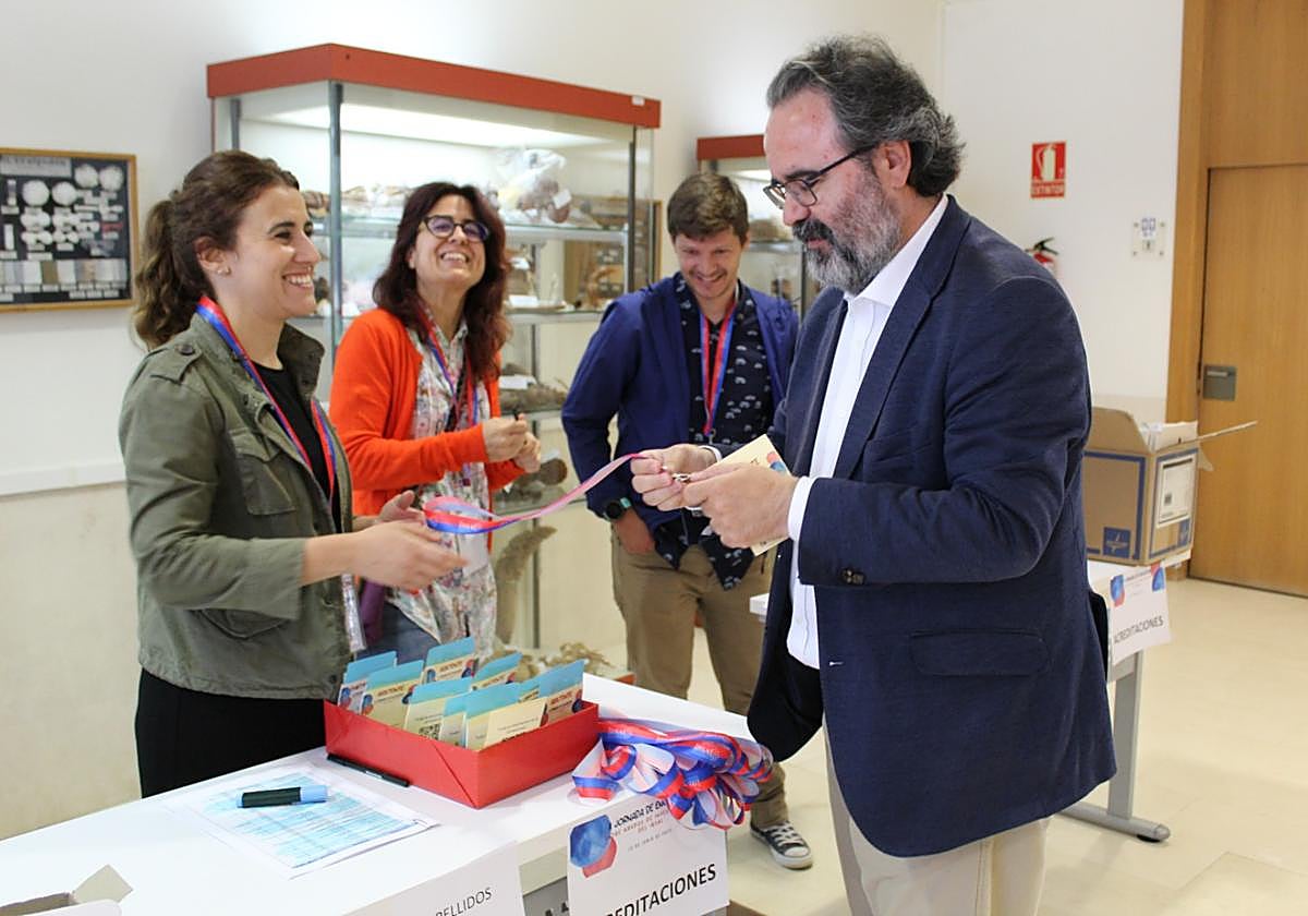 El vicedirector del Centro Nacional de Biotecnología, Lluís Montoliu, a su llegada al congreso.