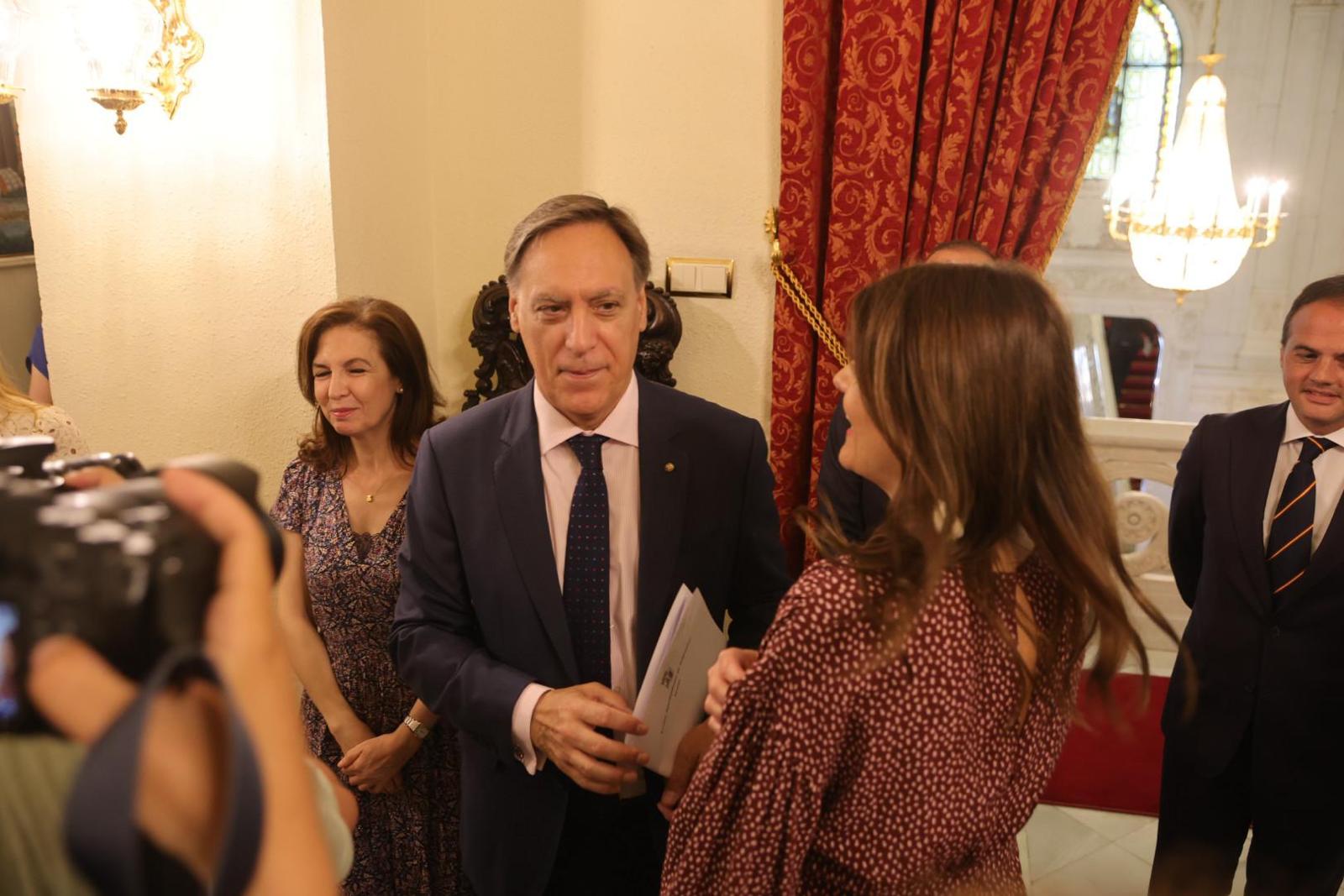 Carlos García Carbayo ya es alcalde de Salamanca