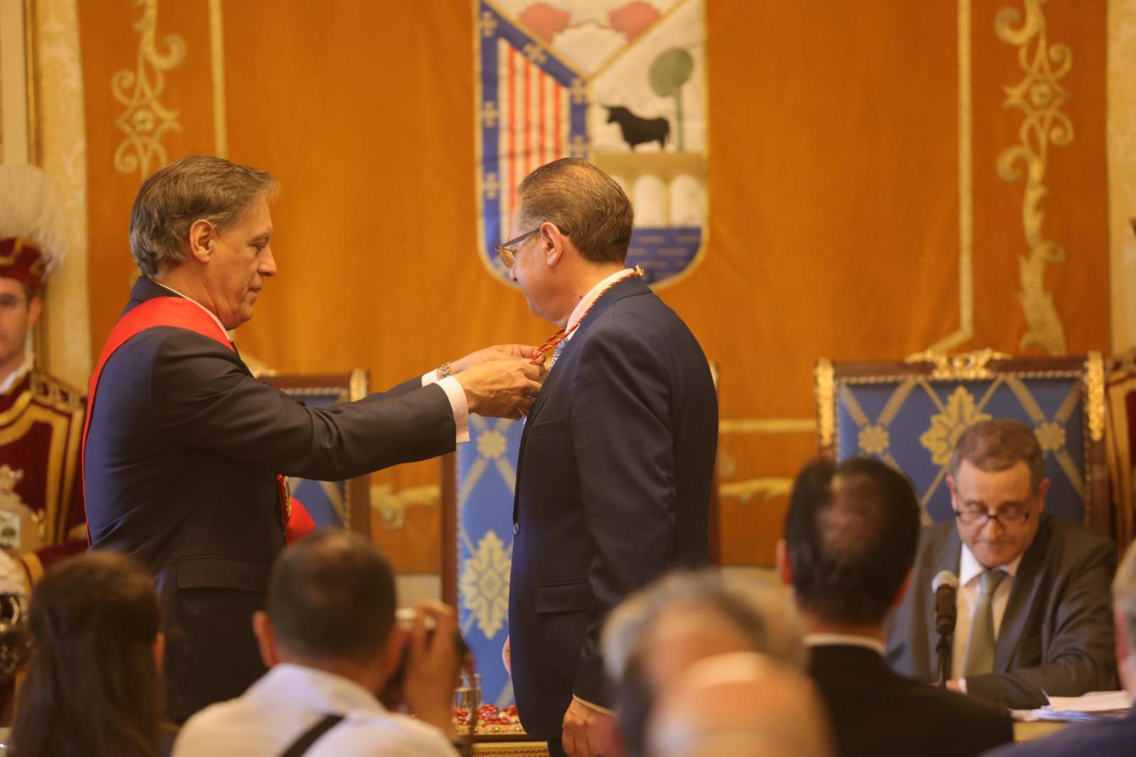 Carlos García Carbayo ya es alcalde de Salamanca