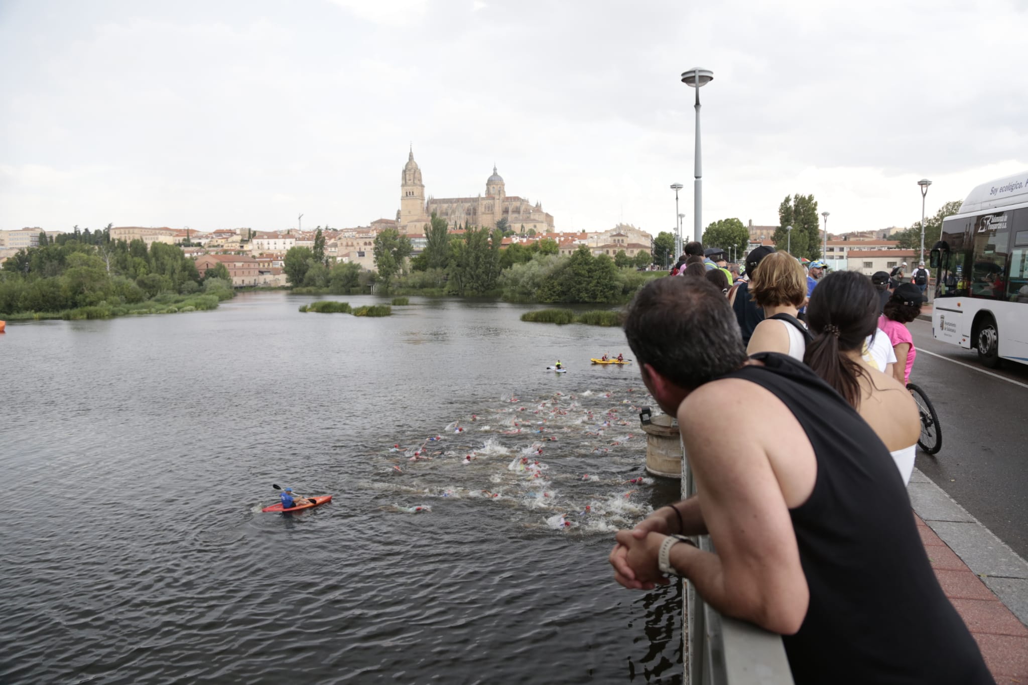 Casi 1.000 participantes en el Campeonato de España de Triatlón y Aquabike MD Salamanca 2023