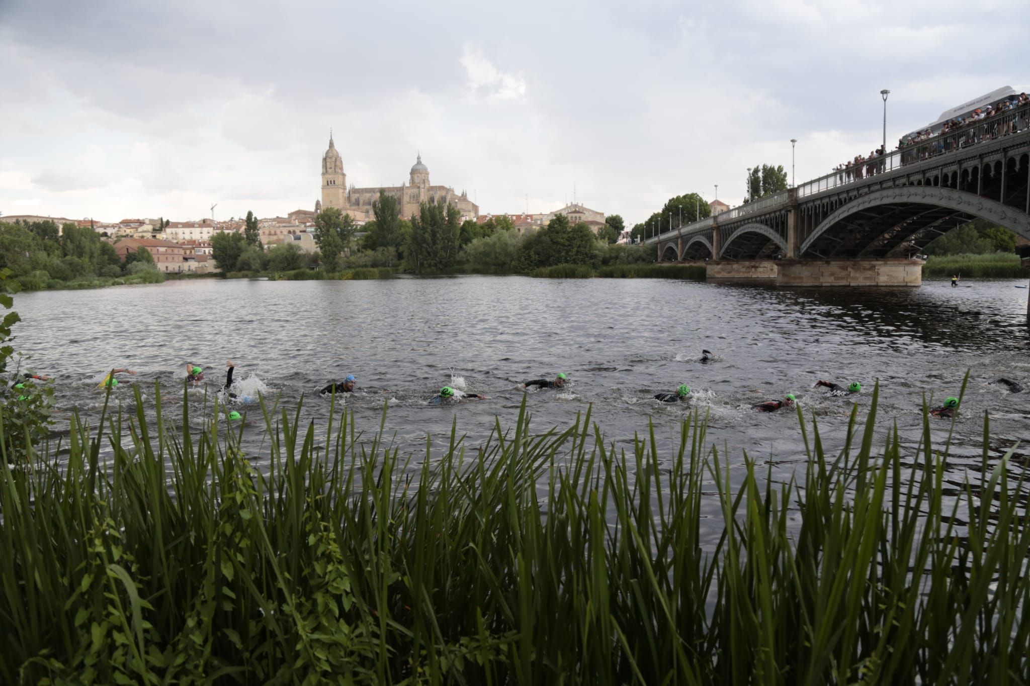 Casi 1.000 participantes en el Campeonato de España de Triatlón y Aquabike MD Salamanca 2023