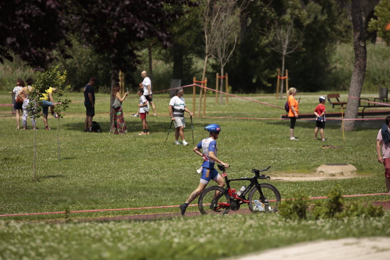 Casi 1.000 participantes en el Campeonato de España de Triatlón y Aquabike MD Salamanca 2023