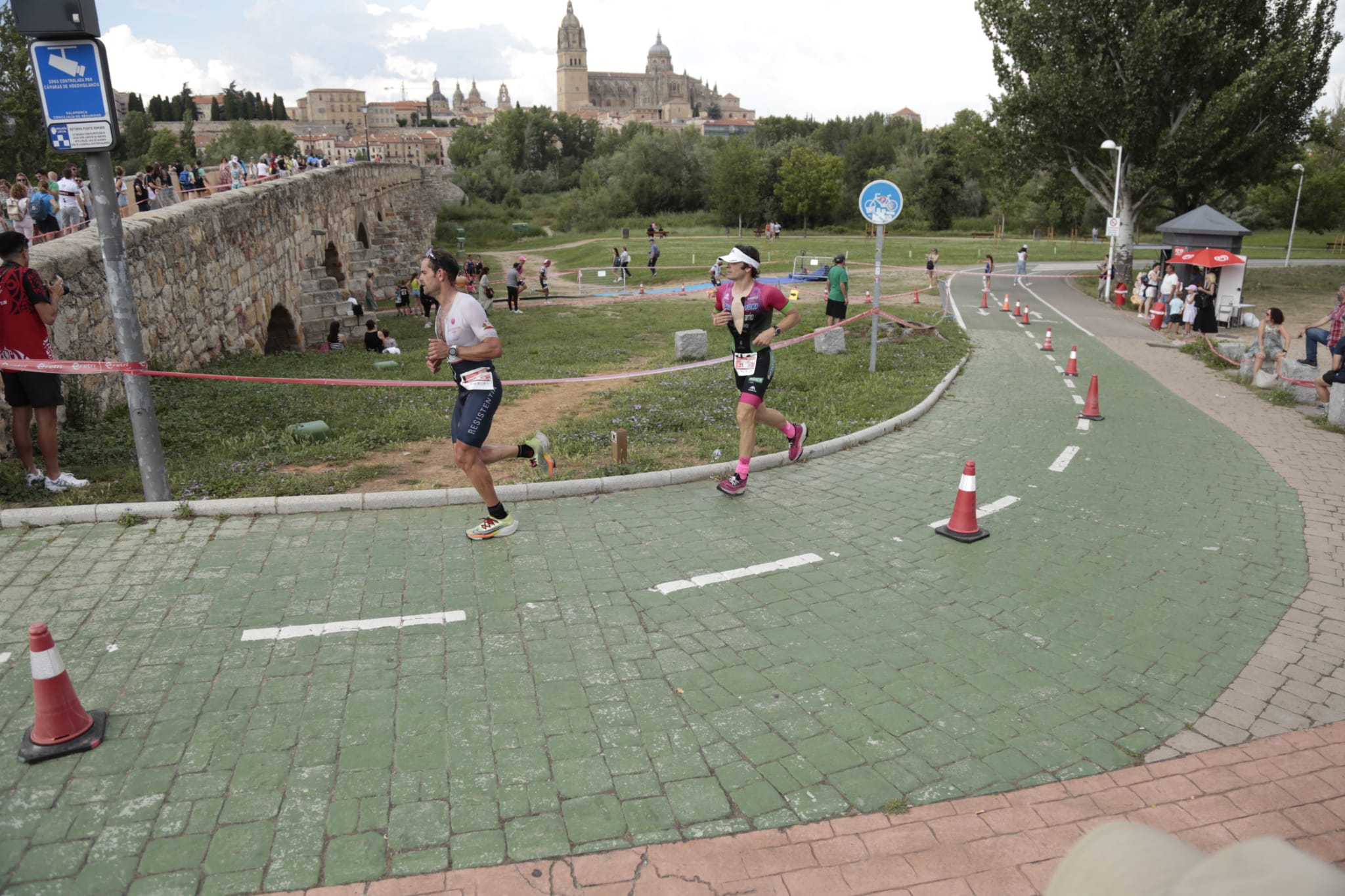 Casi 1.000 participantes en el Campeonato de España de Triatlón y Aquabike MD Salamanca 2023