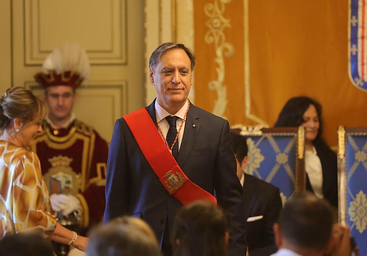 Carlos García Carbayo ya es alcalde de Salamanca