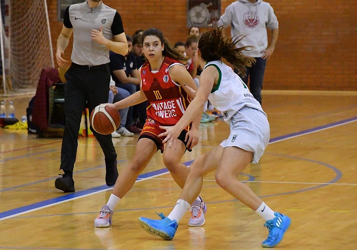 Inés Santibáñez, con las Vantage Towers Alcobendas de la Liga Femenina Challenge.