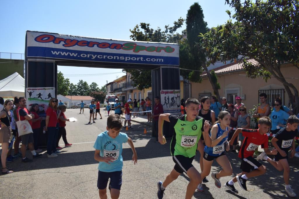 Un centenar de corredores en la IX Carrera Popular Alba de Yeltes