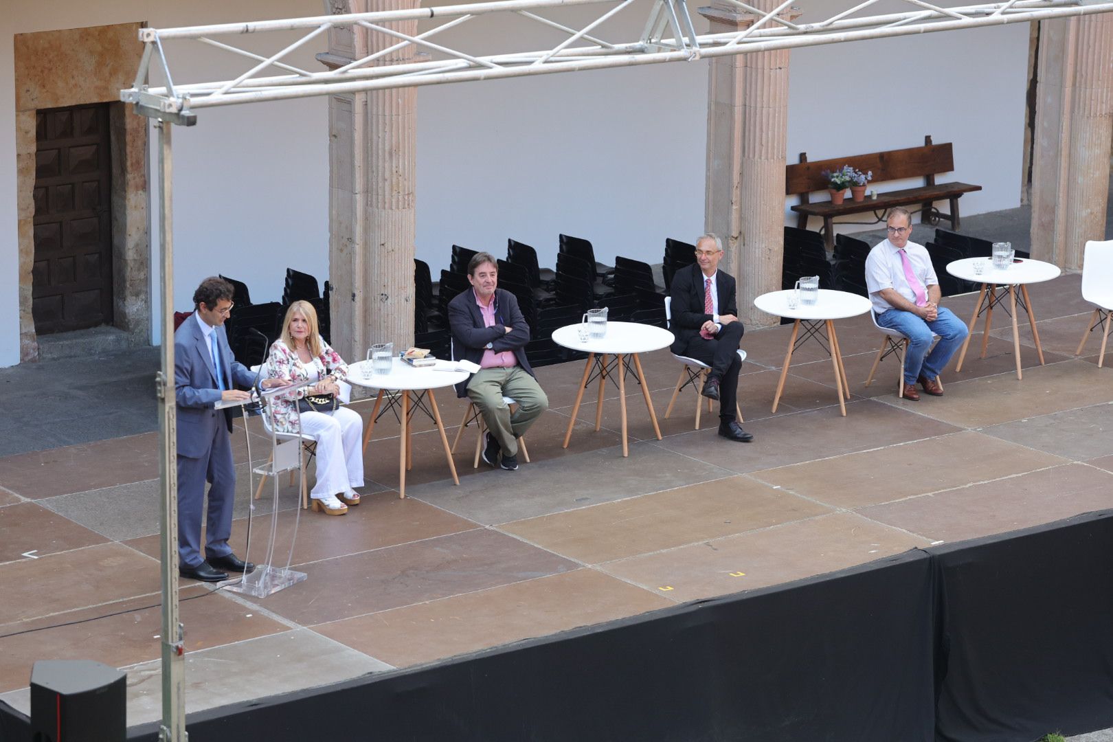Luis García Montero, director del Instituto Cervantes, en la inauguración de los Cursos de Verano de la Usal