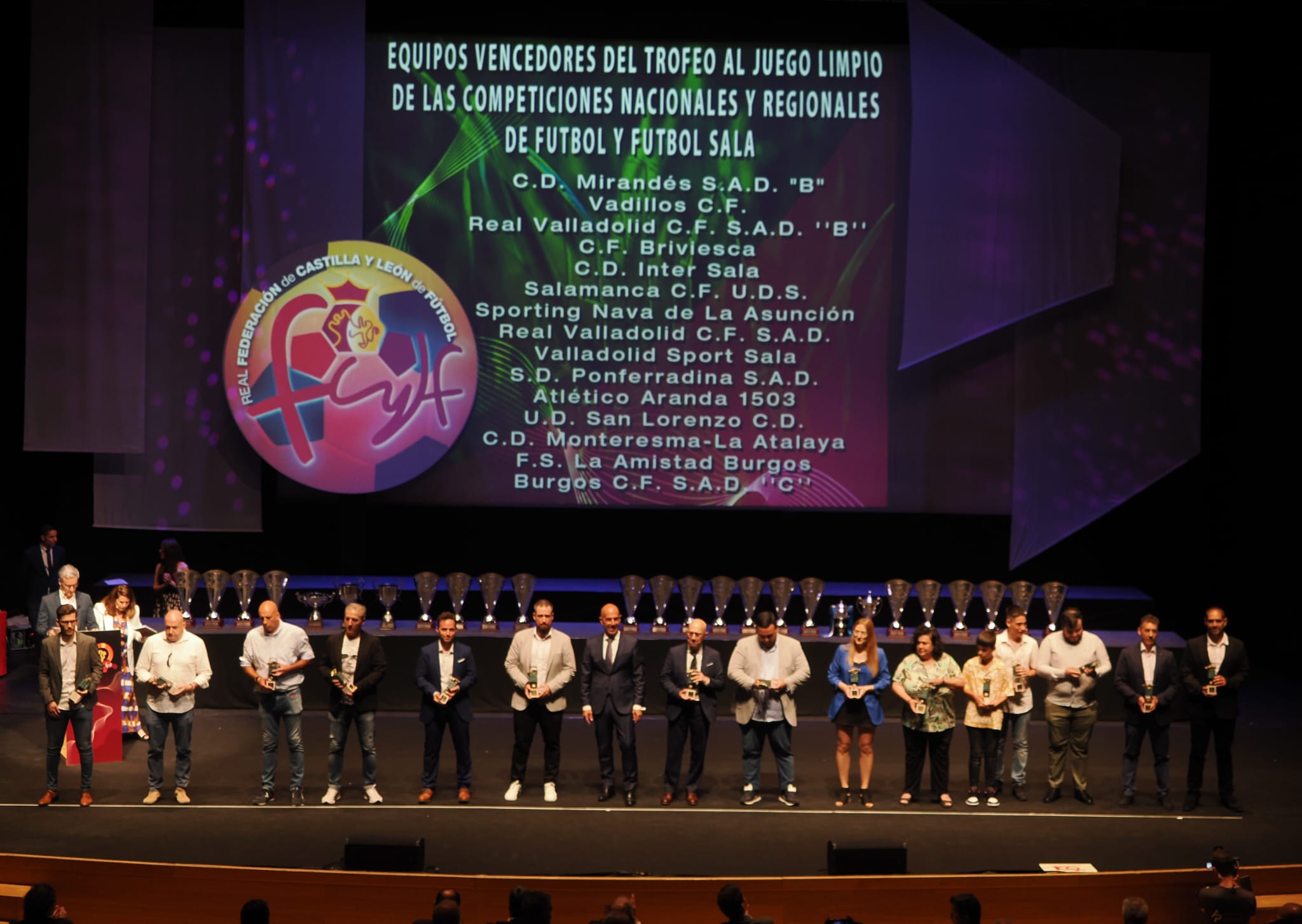 Entrega de trofeos a los Campeones RFCYLF 2022/23