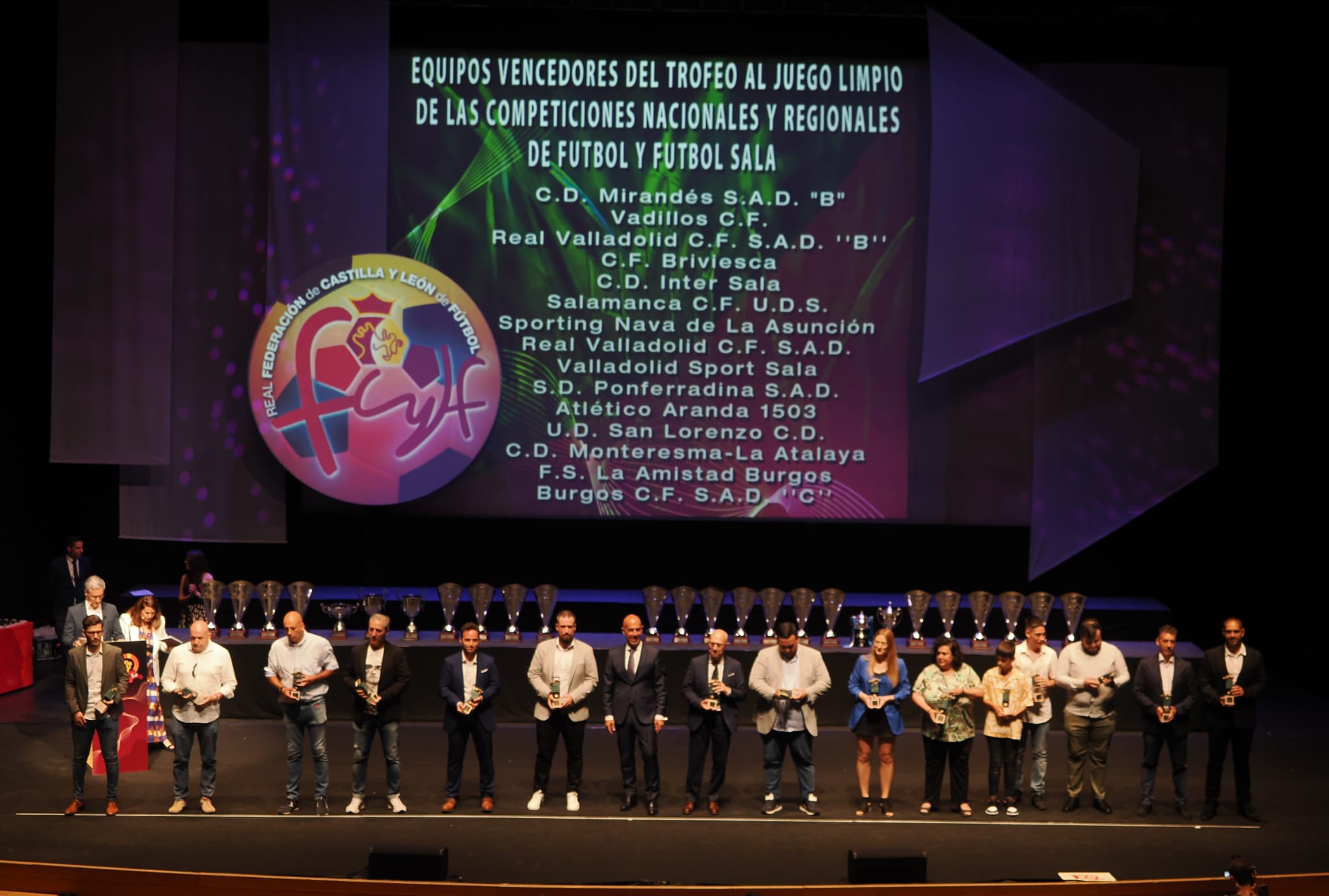 Entrega de trofeos a los Campeones RFCYLF 2022/23