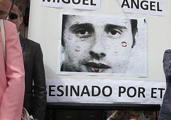 Homenaje a las víctimas de ETA en el aniversario del secuestro y asesinato de Miguel Ángel Blanco