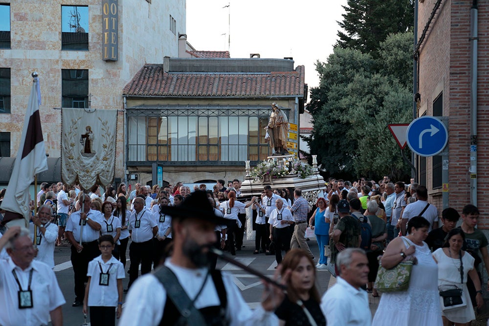 Devoción por la Virgen del Carmen junto al río