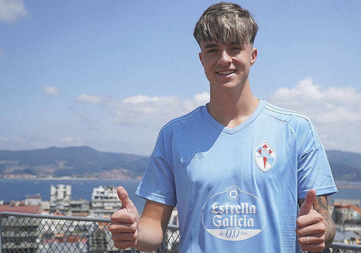 Bruno Iglesias, con la elástica del Celta.