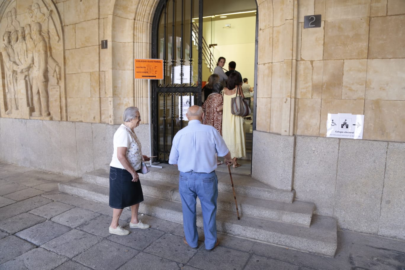 Normalidad en las primeras horas de la jornada electoral en Salamanca