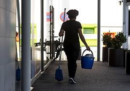 El paro disminuyó en todas las comunidades autónomas en el segundo trimestre de 2023