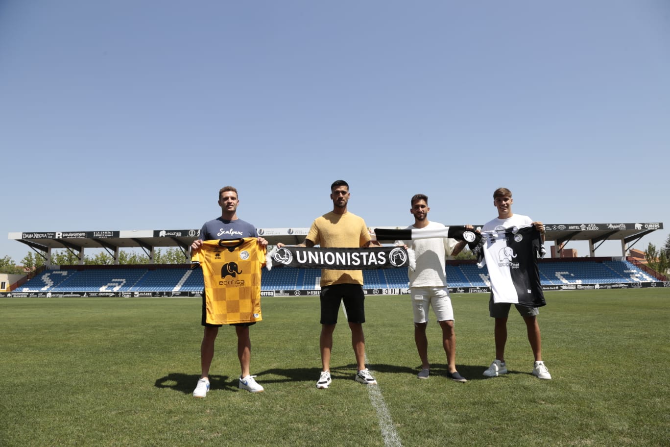 Unionistas presenta a cuatro nuevos jugadores