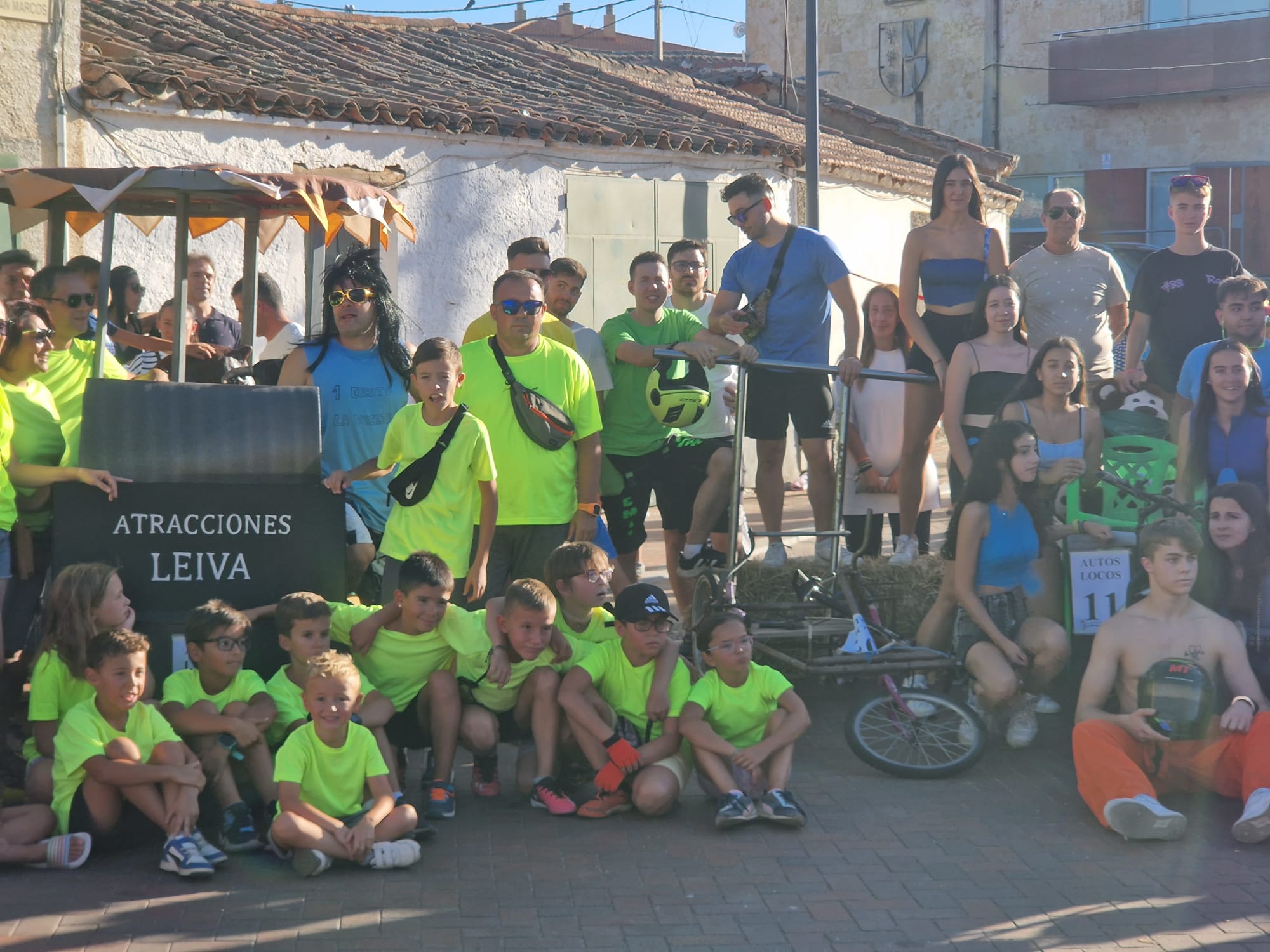 Doñinos de Salamanca llena las calles de color en honor a Santo Domingo de Guzman