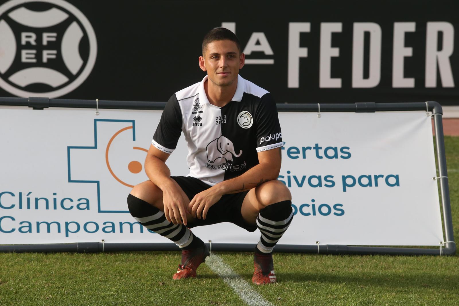 Unionistas vence en el Memorial UDS y presenta a la plantilla ante su afición