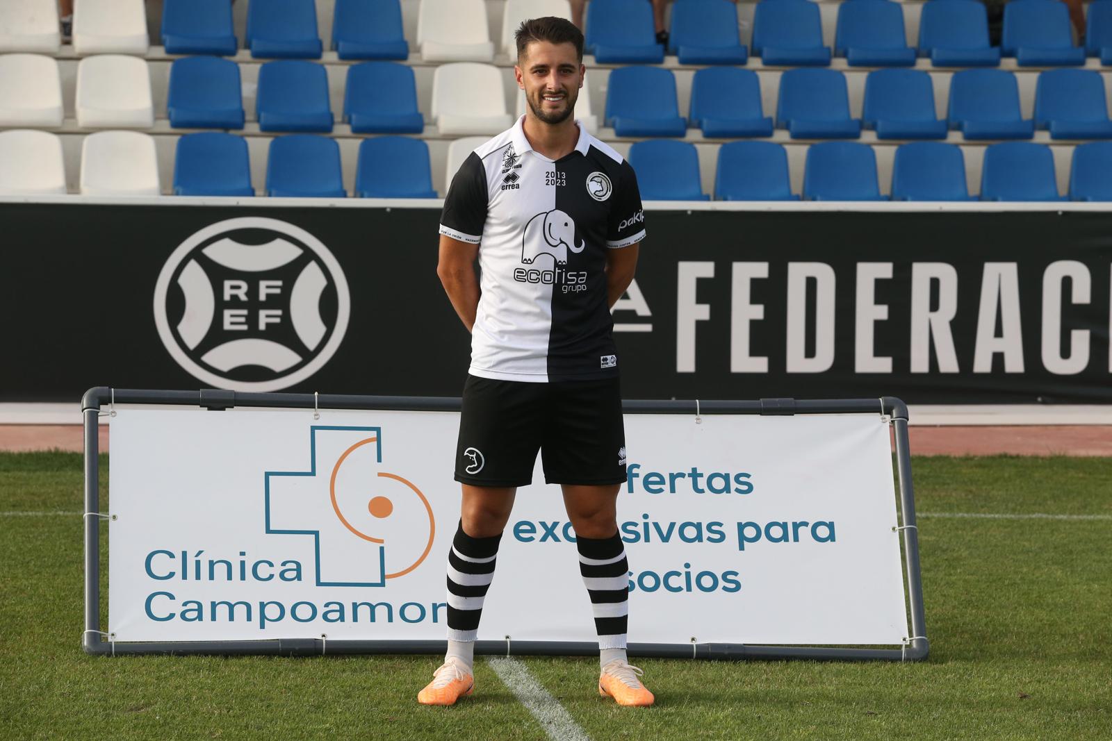 Unionistas vence en el Memorial UDS y presenta a la plantilla ante su afición