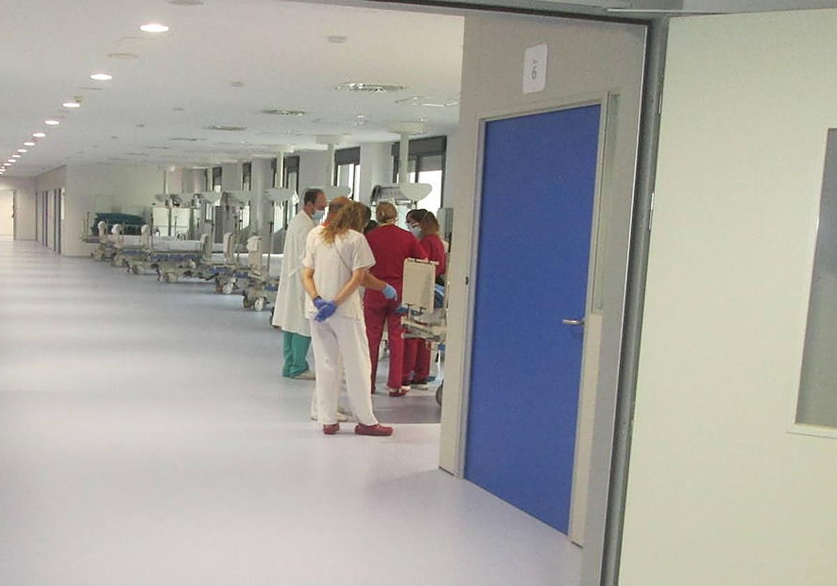 Personal sanitario en el hospital de Salamanca.