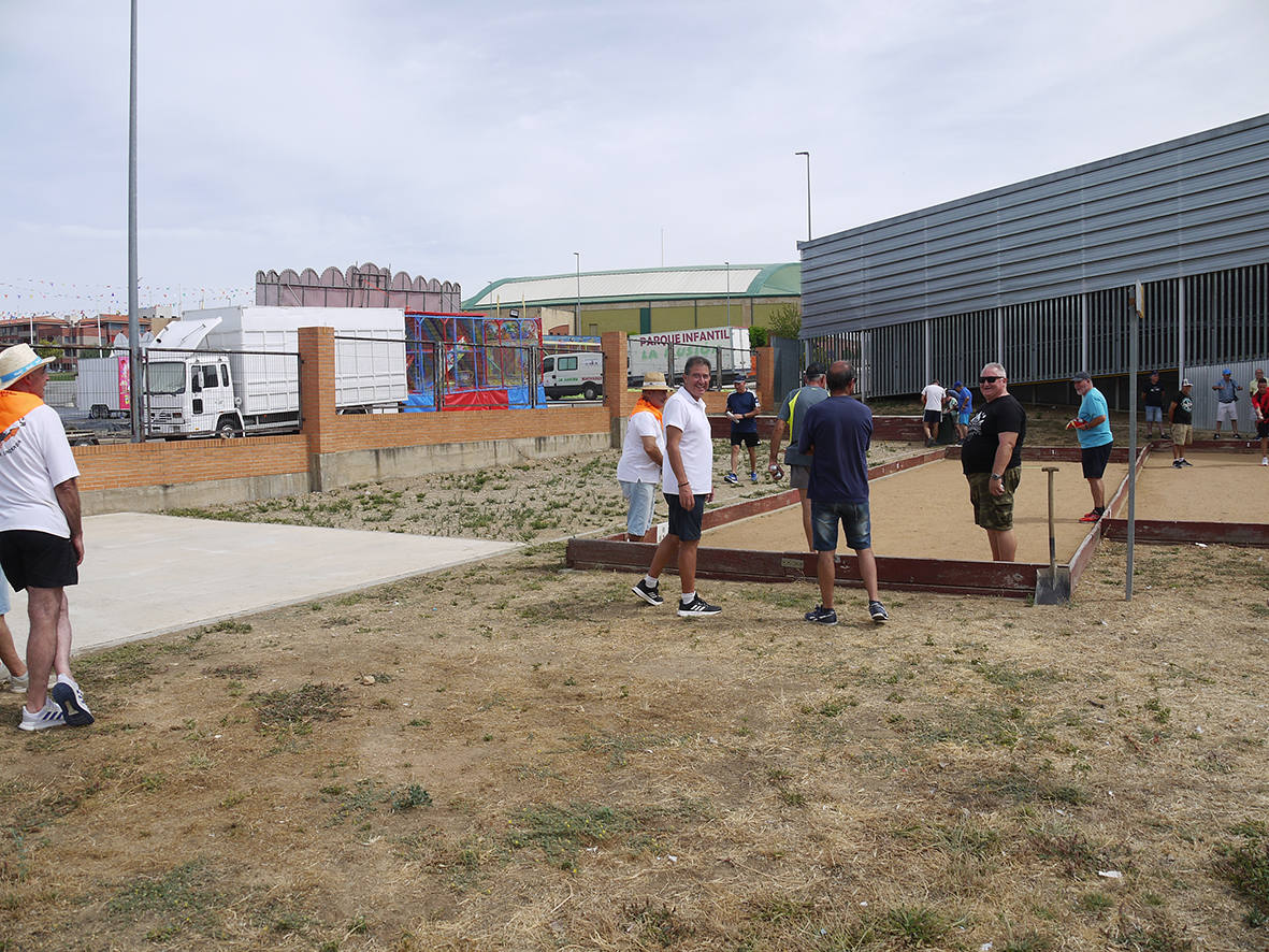 Paella popular en Carbajosa a la espera del día de San Roque