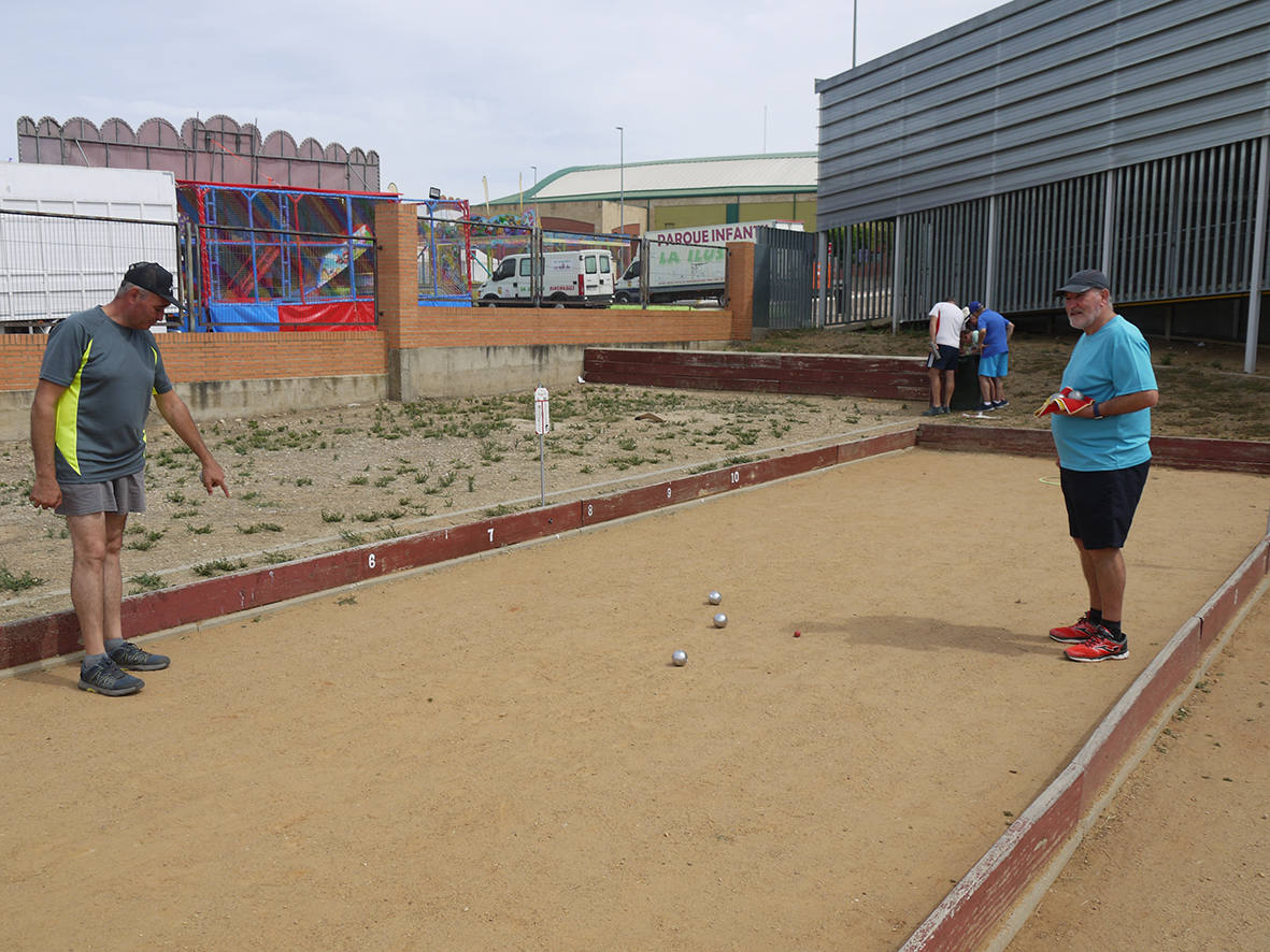 Paella popular en Carbajosa a la espera del día de San Roque