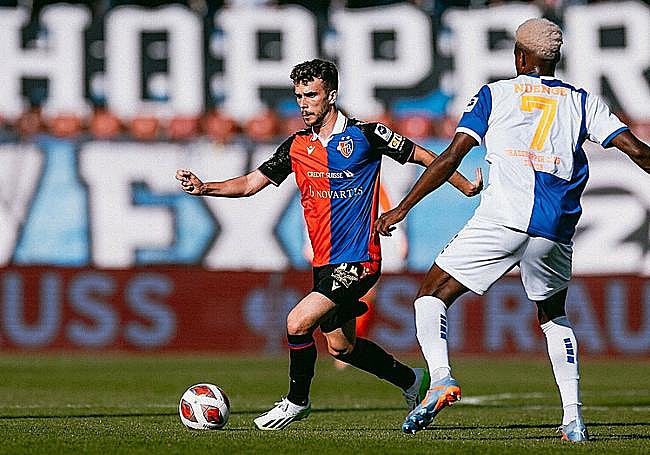 Sergio López, durante un partido con su club.