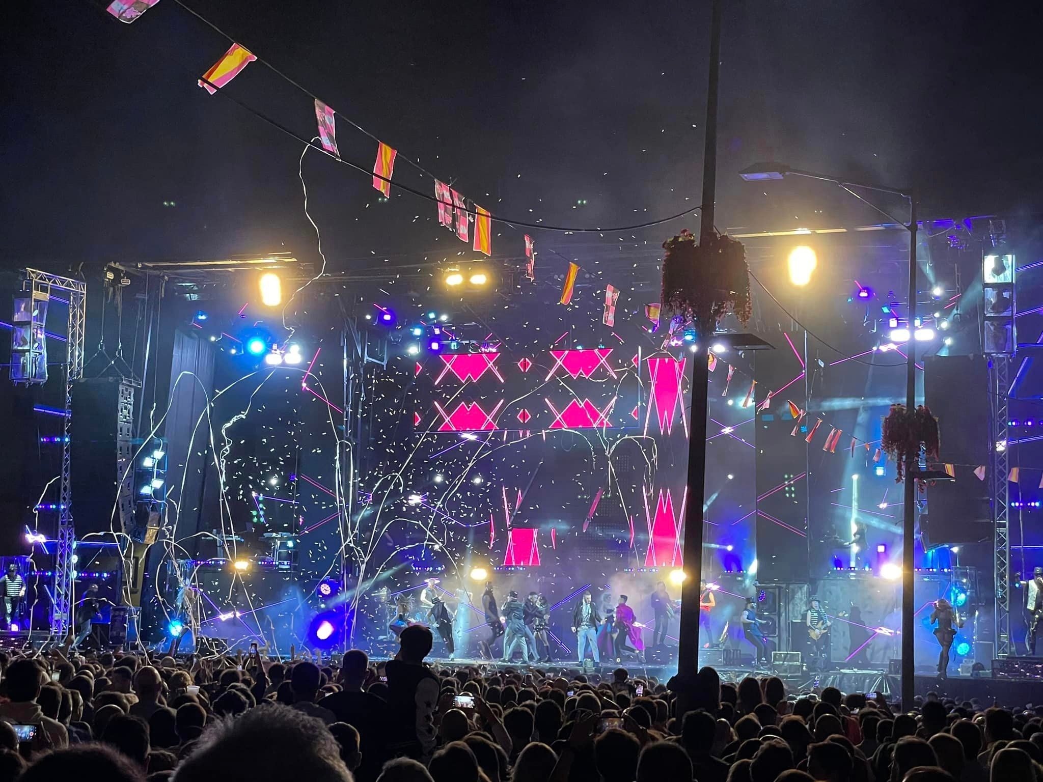 La orquesta Panorama vuelve a llenar y triunfar en Guijuelo